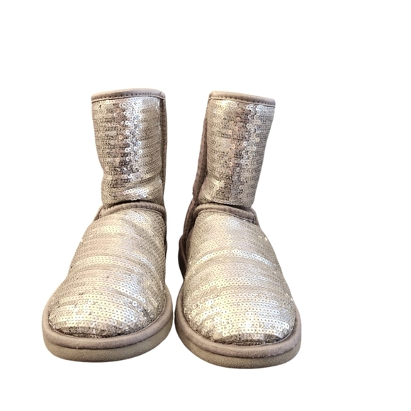 UGG Classic Short Silver Sequins Boots Size 5 Big Girl Youth Bling Sparkle Cozy - Picture 3 of 11